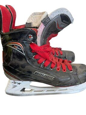 Mens Bauer Vapor X500 ice hockey skates
